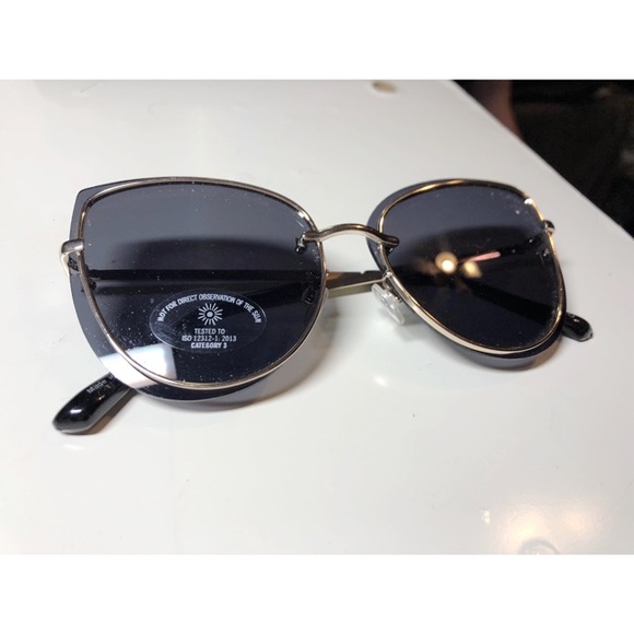 Sunglasses - Picture 1 of 3